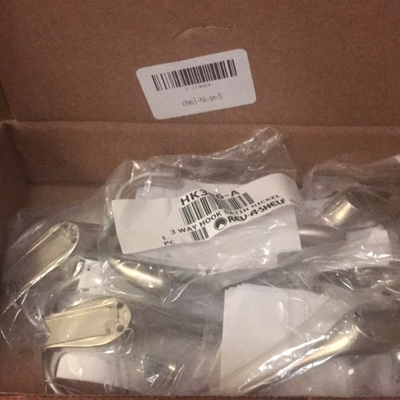 New 3-way Decorative Wall Organizer with Key Hooks by Rev-A-Shelf, 5 pieces - Picture 3 of 5